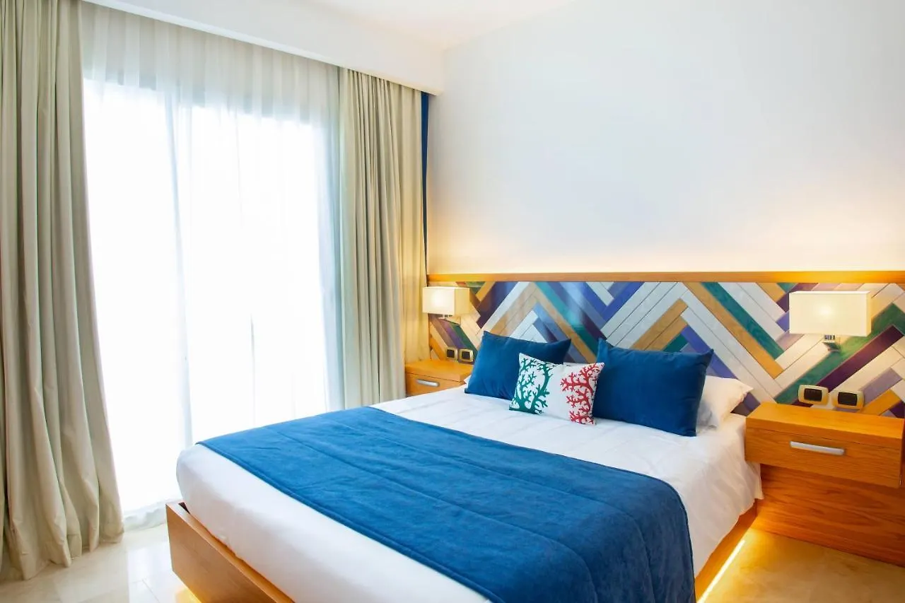 Cana Rock Condos Infinity Pool & Beach Suites Punta Cana 0*,  Dominican Republic